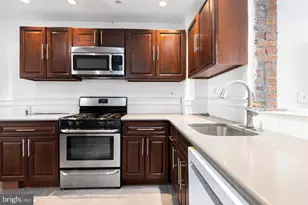 539 Fernon St, Philadelphia, PA 19148 - Photo 6