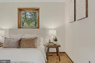 733 Cornelia Pl, Philadelphia, PA 19118 - Photo 18
