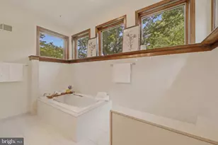733 Cornelia Pl, Philadelphia, PA 19118 - Photo 22