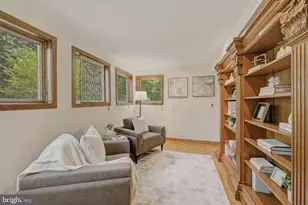 733 Cornelia Pl, Philadelphia, PA 19118 - Photo 12