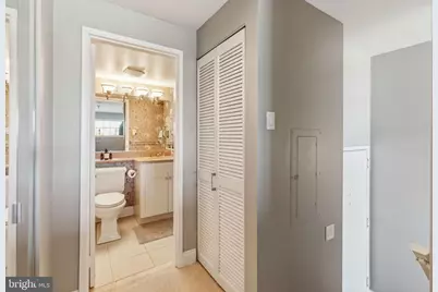 2429 Locust Street #302, Philadelphia, PA 19103 - Photo 30
