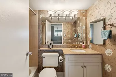 2429 Locust Street #302, Philadelphia, PA 19103 - Photo 32