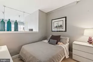 2429 Locust St, Philadelphia, PA 19103 - Photo 28