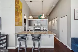 2429 Locust St, Philadelphia, PA 19103 - Photo 8