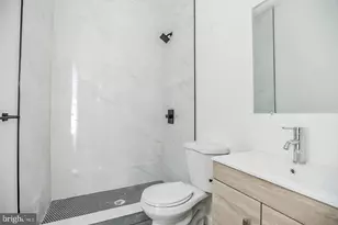 407 S 42nd St, Philadelphia, PA 19104 - Photo 18