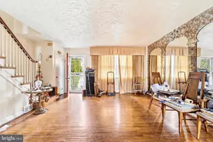 1744 S Edgewood St, Philadelphia, PA 19142 - Photo 2