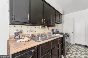 1744 S Edgewood St, Philadelphia, PA 19142 - Photo 6