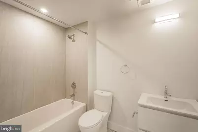 2101 Washington Ave #UNIT 442, Philadelphia, PA 19146 - Photo 14
