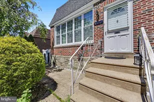 8512 Frontenac St, Philadelphia, PA 19152 - Photo 2