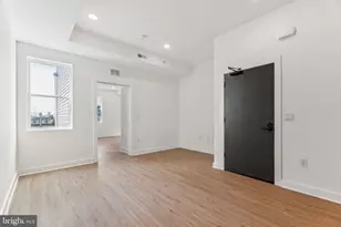 1028 W Dauphin St, Philadelphia, PA 19133 - Photo 2