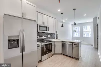 922 W Arizona Street #1, Philadelphia, PA 19133 - Photo 4