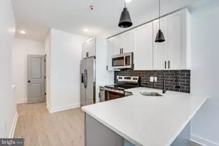 922 W Arizona St, Philadelphia, PA 19133 - Photo 1