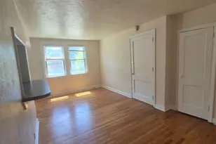395 1/2 E Cliveden St, Philadelphia, PA 19119 - Photo 4
