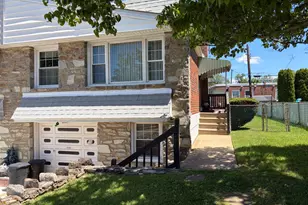 607 Sherrie Rd, Philadelphia, PA 19115 - Photo 2