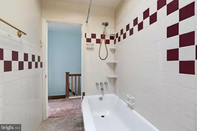 7010 W Passyunk Avenue, Philadelphia, PA 19142 - Photo 16