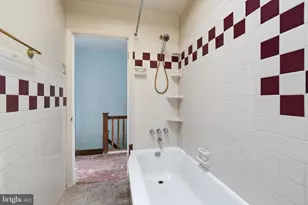 7010 W Passyunk Ave, Philadelphia, PA 19142 - Photo 16
