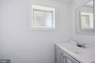 9955 Bridle Rd, Philadelphia, PA 19115 - Photo 34