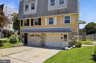 9955 Bridle Rd, Philadelphia, PA 19115 - Photo 2