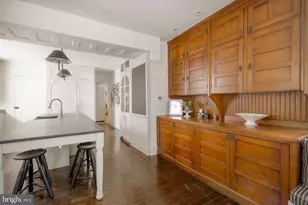 42 Summit St, Philadelphia, PA 19118 - Photo 12