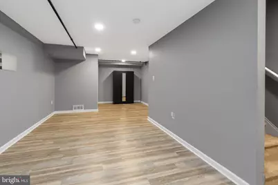1719 Ridge Avenue, Philadelphia, PA 19130 - Photo 10