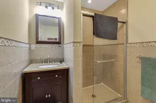 1933 Parrish St, Philadelphia, PA 19130 - Photo 32