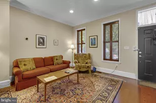 1933 Parrish St, Philadelphia, PA 19130 - Photo 4
