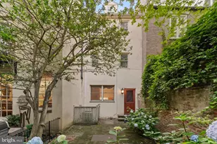 327 Lawrence Ct, Philadelphia, PA 19106 - Photo 16