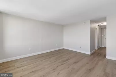 604 S Washington Square #913, Philadelphia, PA 19106 - Photo 2