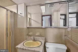 1147 S 10th St, Philadelphia, PA 19147 - Photo 12