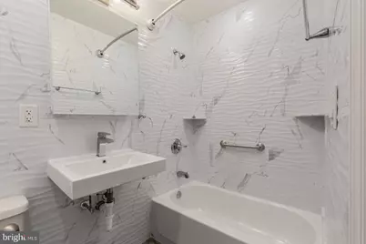 624 N 35th Street #1, Philadelphia, PA 19104 - Photo 4
