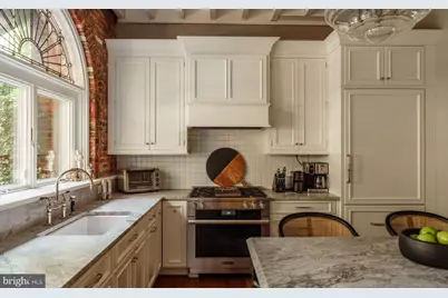 2127 Delancey Place, Philadelphia, PA 19103 - Photo 12