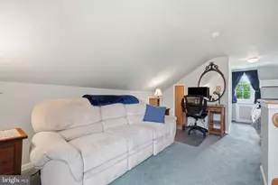 1020 Stanwood St, Philadelphia, PA 19111 - Photo 14