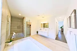 421 Wallace St, Philadelphia, PA 19123 - Photo 12