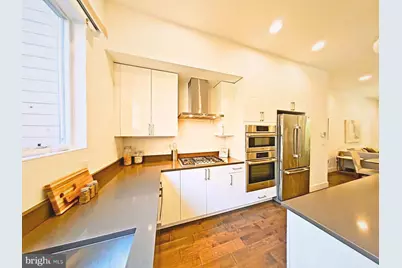 421 Wallace Street, Philadelphia, PA 19123 - Photo 4