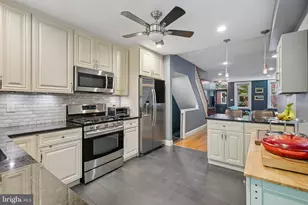 2021 Bainbridge St, Philadelphia, PA 19146 - Photo 8