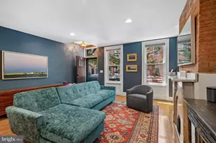 2021 Bainbridge St, Philadelphia, PA 19146 - Photo 4