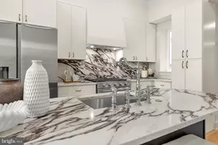 766 S 18th St, Philadelphia, PA 19146 - Photo 22