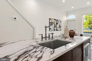 766 S 18th St, Philadelphia, PA 19146 - Photo 16