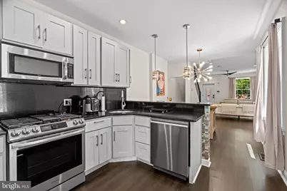 842 N 28th Street, Philadelphia, PA 19130 - Photo 12