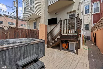 842 N 28th Street, Philadelphia, PA 19130 - Photo 32