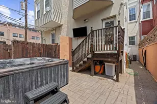 842 N 28th St, Philadelphia, PA 19130 - Photo 32