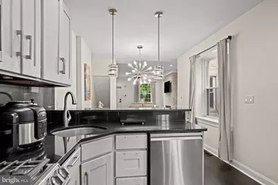 842 N 28th Street, Philadelphia, PA 19130 - Photo 14
