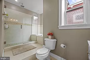 842 N 28th St, Philadelphia, PA 19130 - Photo 24