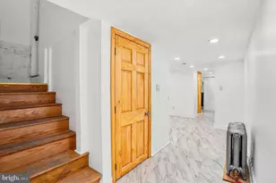 149 W Sharpnack St, Philadelphia, PA 19119 - Photo 32