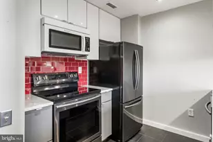 315 New St, Philadelphia, PA 19106 - Photo 14