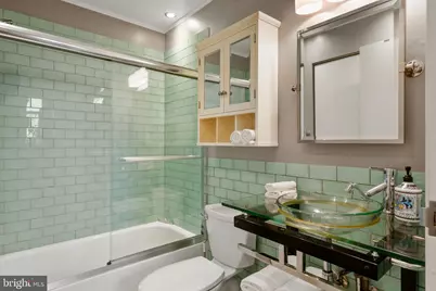 315 New Street #618, Philadelphia, PA 19106 - Photo 18