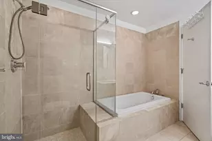 1101 Locust St, Philadelphia, PA 19107 - Photo 14