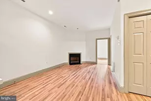 1529 Green St, Philadelphia, PA 19130 - Photo 6