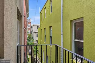 1529 Green St, Philadelphia, PA 19130 - Photo 12