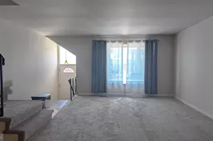 10847 Perrin Rd, Philadelphia, PA 19154 - Photo 2